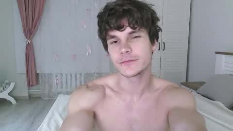 Snapshot of eric_crush chatting on 05-31-26, 03:58 Eric Crush online show from 05-31-26, 03:58