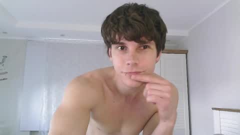 Snapshot of eric_crush chatting on 06-03-26, 04:26 Eric Crush online show from 06-03-26, 04:26