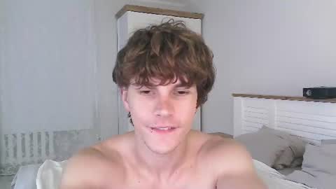 Snapshot of eric_crush chatting on 07-07-26, 04:04 Eric Crush online show from 07-07-26, 04:04