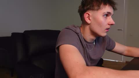    online show from 11-28-25, 06:21