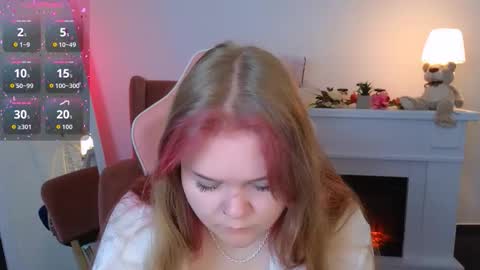 erica_love_ online show from 09-16-25, 05:52