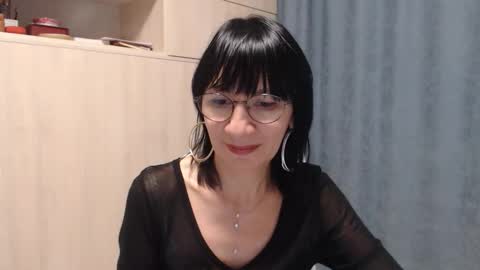 ericablack8 online show from 09-19-25, 03:13