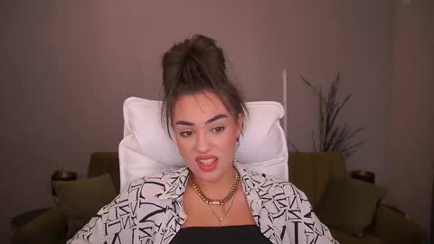 Erica online show from 09-20-25, 01:23