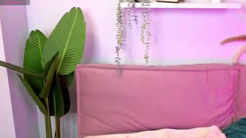 Snapshot of ericawilds chatting on 07-04-26, 12:55 Erica online show from 07-04-26, 12:55