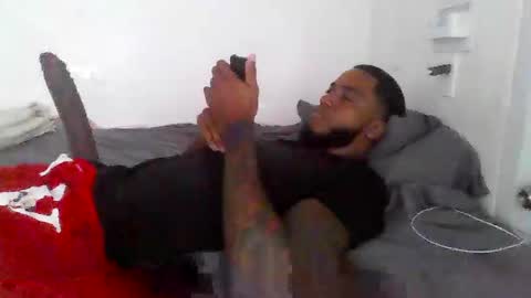 Snapshot of ericbuck chatting on 12-22-24, 02:38 Eric Buck online show from 12-22-24, 02:38