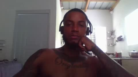 Snapshot of ericbuck chatting on 12-22-24, 06:15 Eric Buck online show from 12-22-24, 06:15