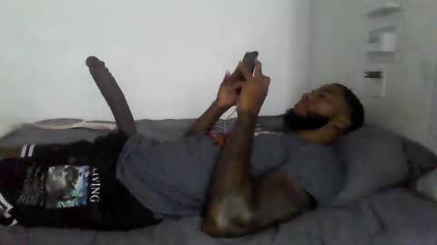 Snapshot of ericbuck chatting on 12-23-24, 05:00 Eric Buck online show from 12-23-24, 05:00