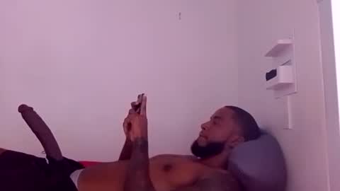 Snapshot of ericbuck chatting on 01-31-25, 04:27 Eric Buck online show from 01-31-25, 04:27