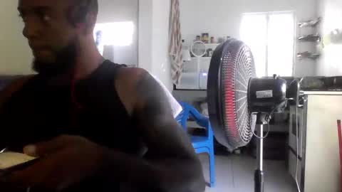 Snapshot of ericbuck chatting on 02-24-25, 08:58 Eric Buck online show from 02-24-25, 08:58