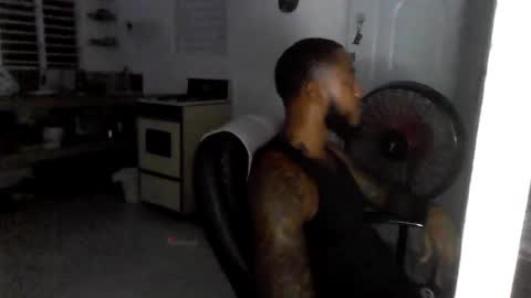 Snapshot of ericbuck chatting on 03-05-25, 12:49 Eric Buck online show from 03-05-25, 12:49