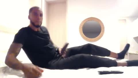 Snapshot of ericbuck chatting on 09-09-25, 11:48 Eric Buck online show from 09-09-25, 11:48