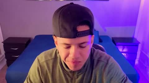 Erick  online show from 05-03-26, 03:34