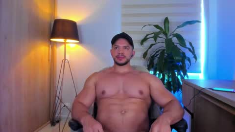 Snapshot of erick_thompson chatting on 04-19-26, 05:01 Erick Thompson online show from 04-19-26, 05:01