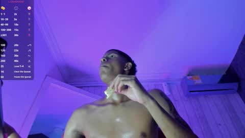      online show from 10-18-25, 08:04