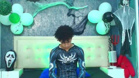   online show from 10-30-25, 04:25