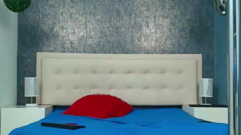   online show from 12-15-25, 04:06