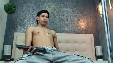   online show from 03-09-26, 03:54