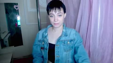 Ericka online show from 11-27-25, 03:25