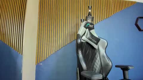 Erick online show from 03-04-25, 04:27