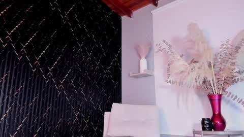 Snapshot of erickdowell chatting on 12-19-24, 11:39 Erick online show from 12-19-24, 11:39