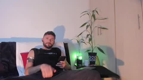 erickpritz_xh online show from 05-04-26, 10:17