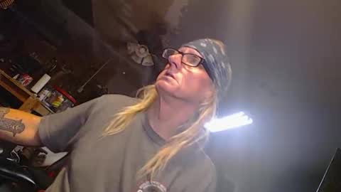 ericlovesu33 online show from 03-15-26, 07:36