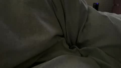 erik84915 online show from 04-17-26, 02:09