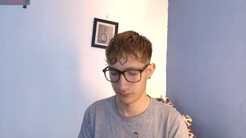 Snapshot of erik_golden_ chatting on 05-02-26, 08:25 I am Erik online show from 05-02-26, 08:25
