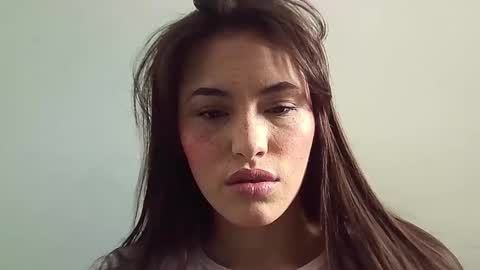 Erika online show from 10-26-25, 05:41