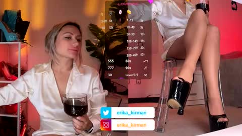 Erika      online show from 03-28-26, 05:23