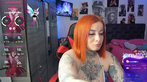 Snapshot of erika_montoya chatting on 01-30-25, 01:42 erika online show from 01-30-25, 01:42