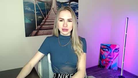 Erika online show from 02-23-26, 01:19