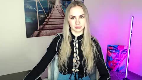 Erika online show from 03-06-26, 02:13