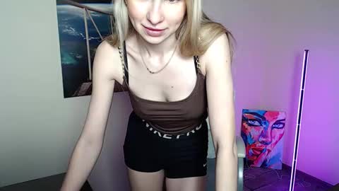 Erika online show from 05-22-26, 01:17