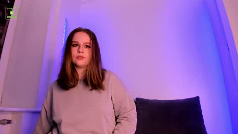 Erika online show from 07-18-26, 04:16