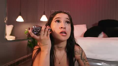 Eri  online show from 03-16-26, 07:18