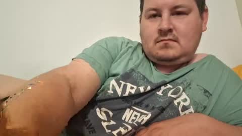 Snapshot of erikstar chatting on 06-15-26, 05:15 erikstar online show from 06-15-26, 05:15