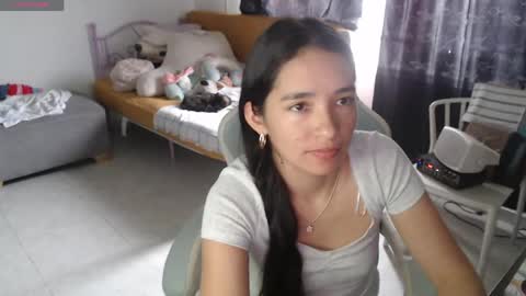 erina_1 online show from 04-17-26, 05:27