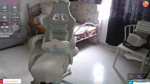 erina_1 online show from 04-24-26, 05:59