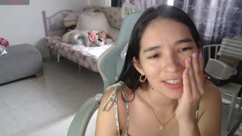 erina_1 online show from 04-25-26, 05:43