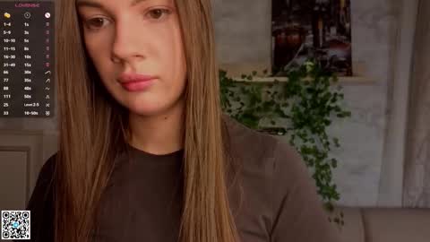 Snapshot of erindewyer chatting on 10-19-25, 04:13 Agnessa online show from 10-19-25, 04:13