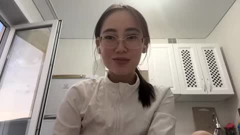 Snapshot of erinnthurmond chatting on 06-22-26, 10:51 Luna online show from 06-22-26, 10:51