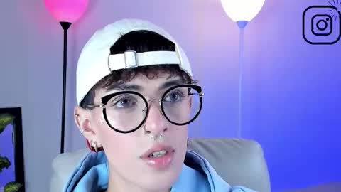   online show from 11-25-25, 11:21