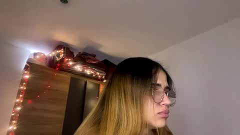 Snapshot of erixed chatting on 05-11-26, 04:04 Gabs online show from 05-11-26, 04:04