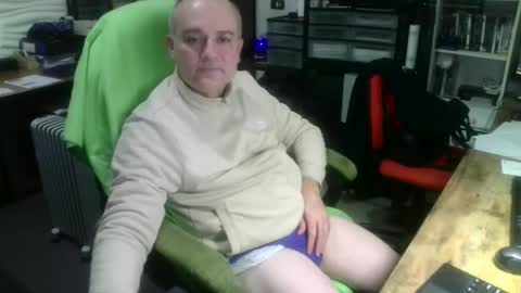 ernello online show from 11-26-25, 05:19