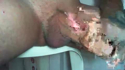 Snapshot of erniemuyhot435811 chatting on 10-05-25, 07:23 erniemuyhot435811 online show from 10-05-25, 07:23