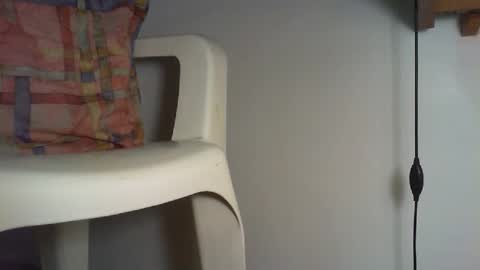 Snapshot of erniemuyhot435811 chatting on 04-14-26, 11:33 erniemuyhot435811 online show from 04-14-26, 11:33