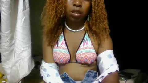 Snapshot of erolinee chatting on 09-09-25, 07:08 erolinee online show from 09-09-25, 07:08