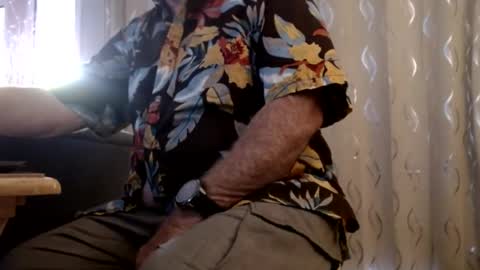 Snapshot of eros2121 chatting on 07-17-26, 04:01 eros online show from 07-17-26, 04:01