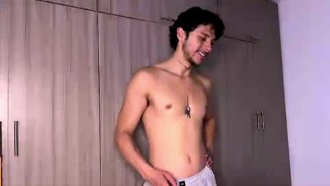 Snapshot of erosdominant_ chatting on 05-10-26, 03:55 erosdominant_ online show from 05-10-26, 03:55